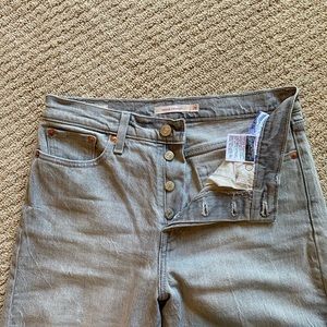 Levi Wedgie Straight Jean